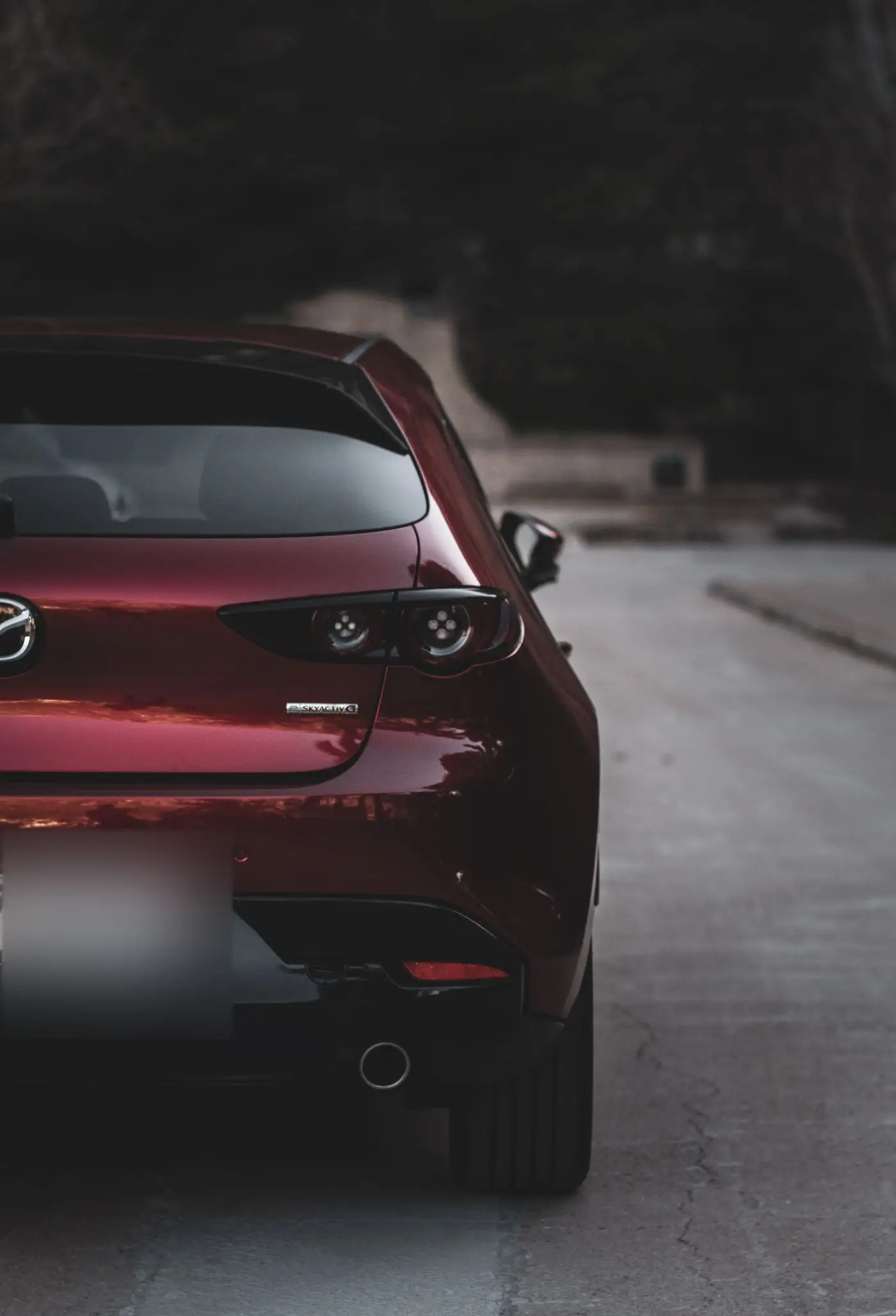 Đuôi xe Mazda 3 màu đỏ